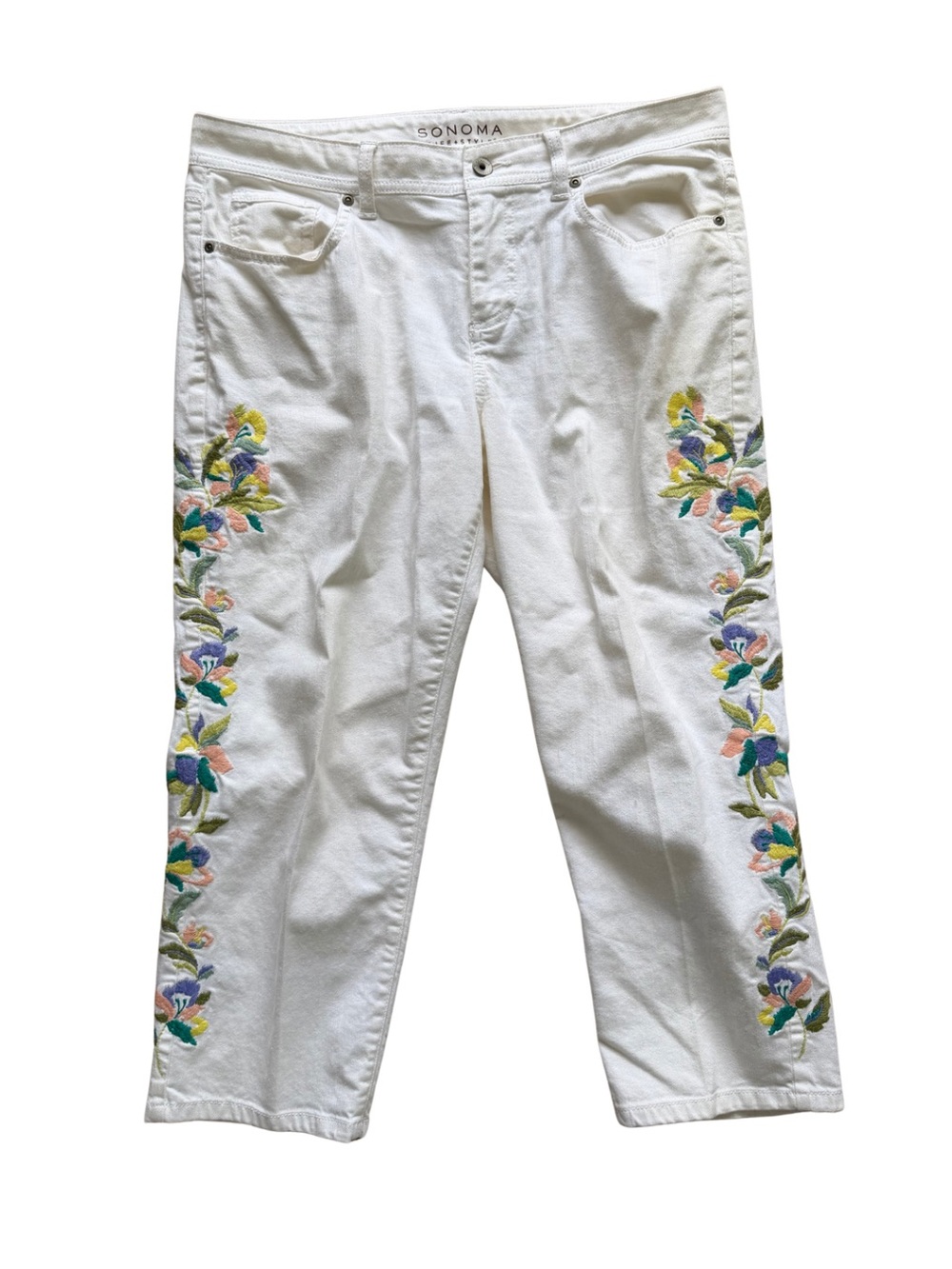 Sonoma White Capri Jeans with Multicolor Floral Embroidery
